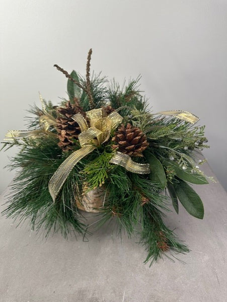 ARTIFICIAL - Festive Winter arrangement